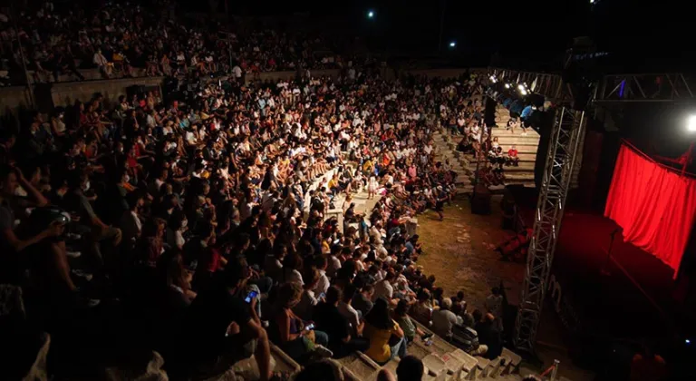 Bergama Tiyatro Festivali'nde tiyatro ve performans sanatları buluşacak