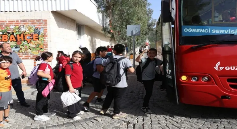 Güzelbahçe Belediyesi’nden ücretsiz okul servisi