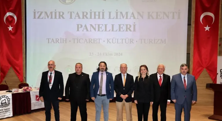 İZMİR TARİHİ LİMAN KENTİ PANELİ BAŞLADI