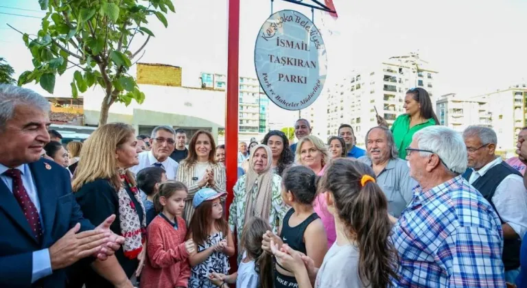 KARŞIYAKA'DA EFSANE MUHTARIN ADI PARKTA YAŞAYACAK