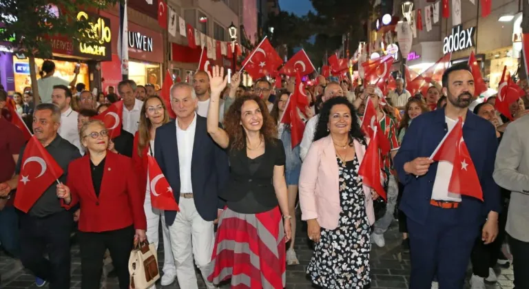 KARŞIYAKA'DA 19 MAYIS COŞKUSU