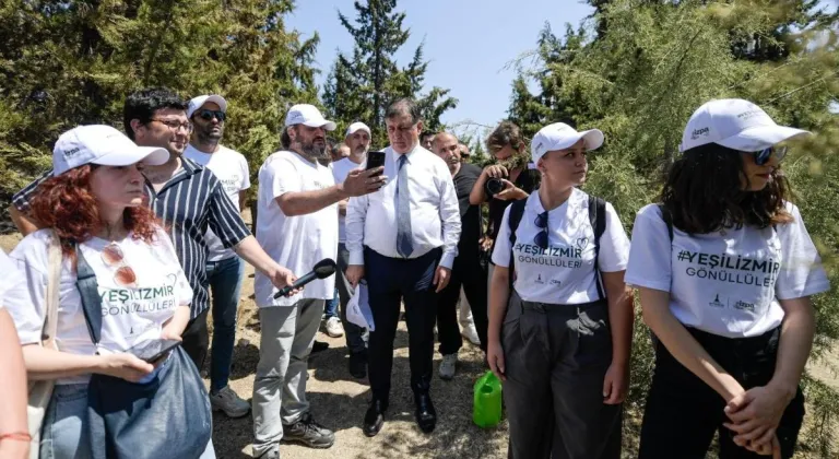 “Yangından zarar gören alanlarımızı Yeşil İzmir Gönüllülerimizle geri kazanacağız”